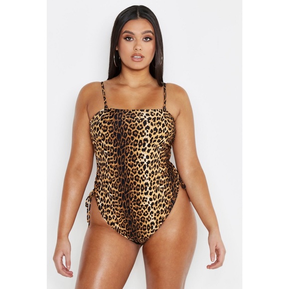 Boohoo Plus Other - 🐆🖤Boohoo Plus Leopard Square Neck Swim Suit